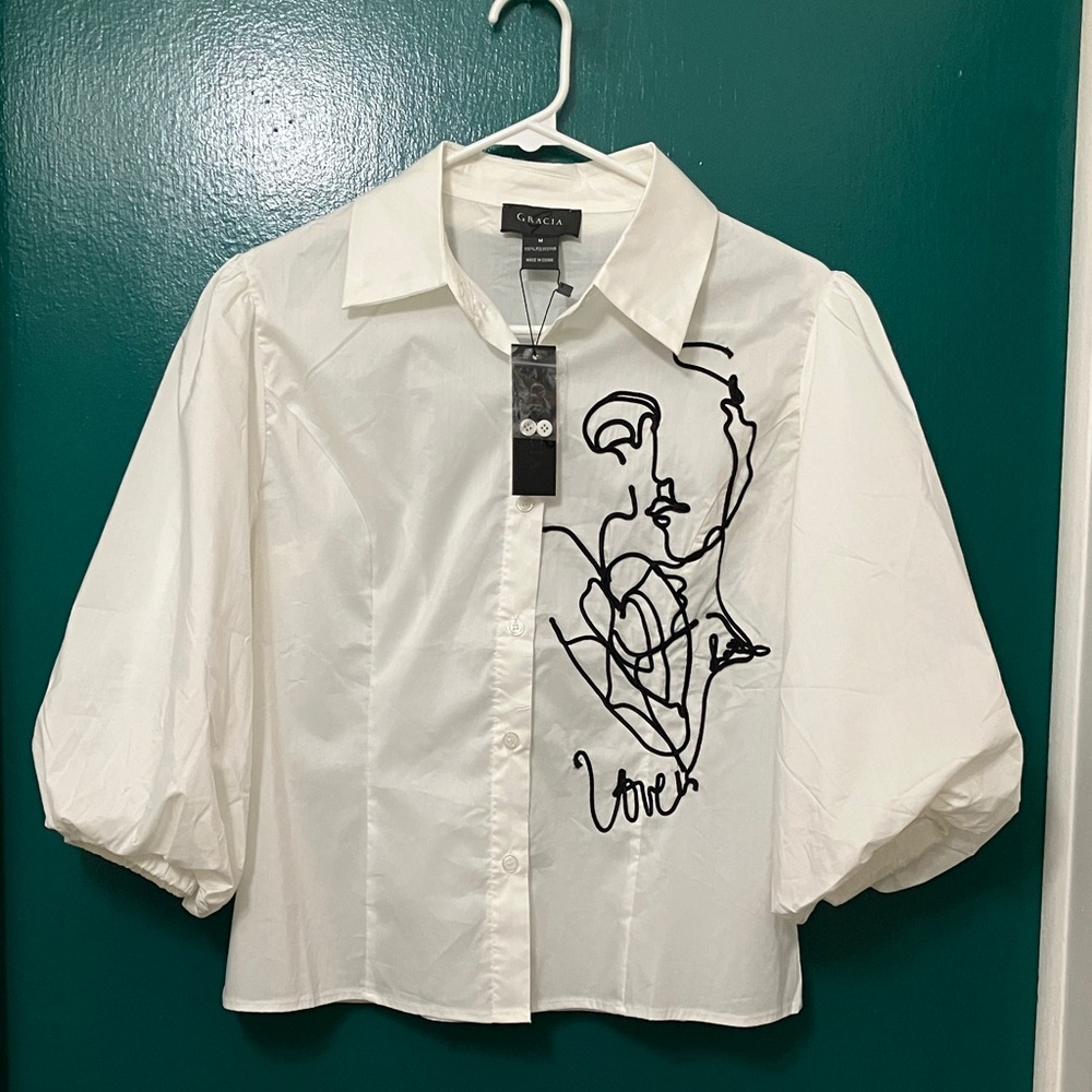 Gracia White Button-Front Blouse with Black Line Art
